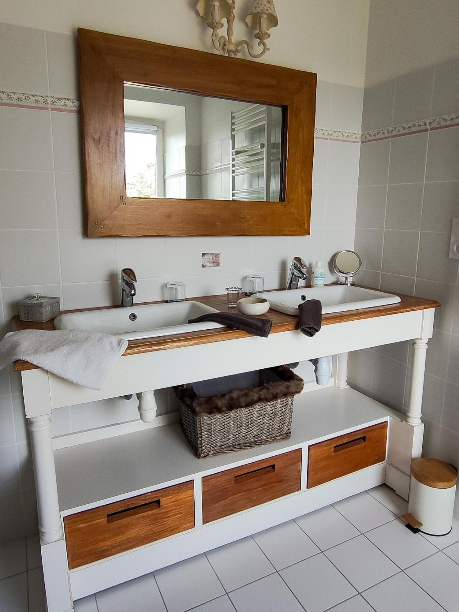 Demeure Du Porzou, Chambres D'Hotes De Charme Dans Demeure D'Exception, Parc Paysager, Spa, Massages, Proche Paimpol, Classe 4 Epis Yvias Exterior foto